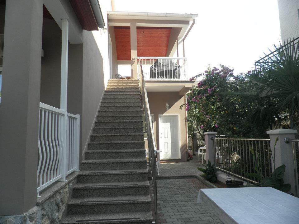 Guest House Karlo Bibinje Exterior photo